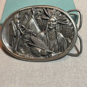Vintage 1984 Native American Brass Belt Buckle ✨✨✨